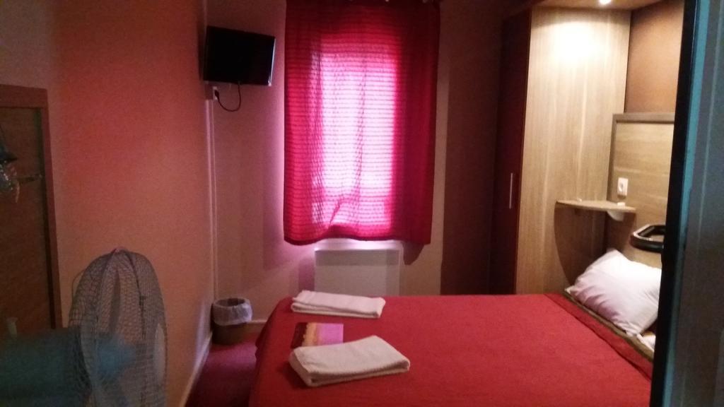 Lou Mistralou Hotel Saint-Andiol Eksteriør billede